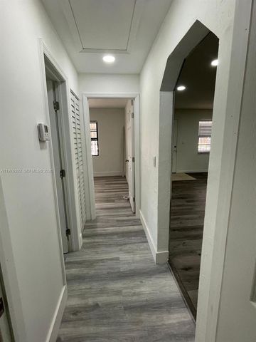 10415 NW 35th Ave, Miami, FL 33147