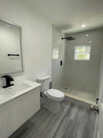 10415 NW 35th Ave, Miami, FL 33147