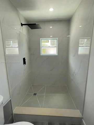 10415 NW 35th Ave, Miami, FL 33147