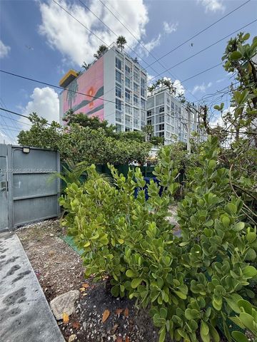 118 NW 24th Street, Miami, FL 33127