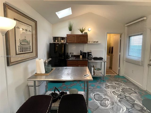 118 NW 24th Street, Miami, FL 33127