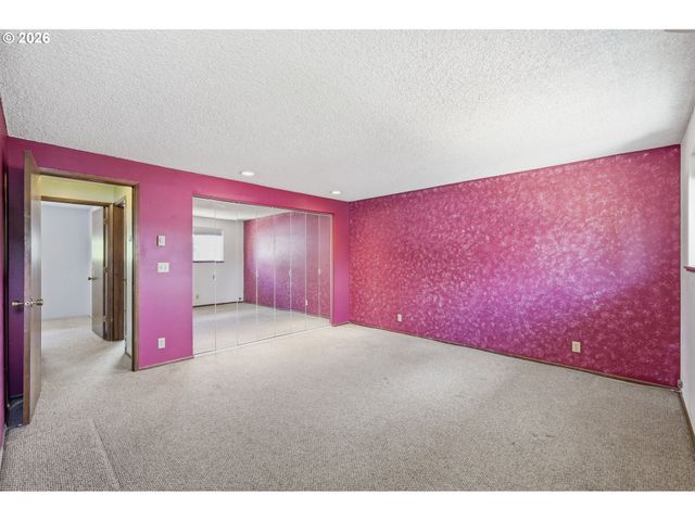 522 65TH St, Springfield, OR 97478