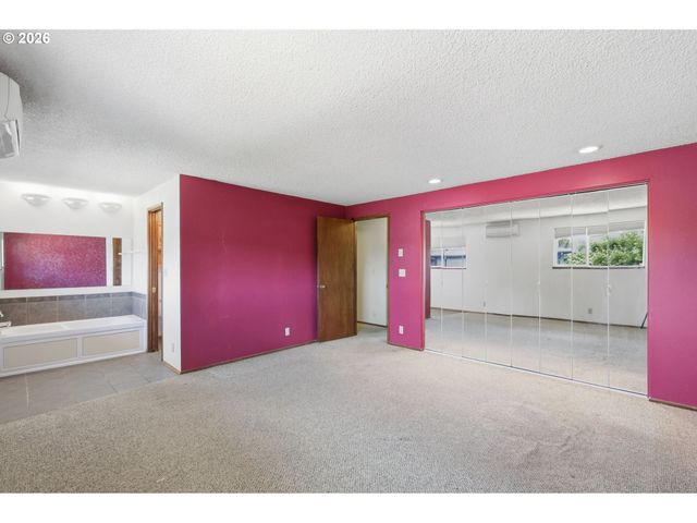 522 65TH St, Springfield, OR 97478