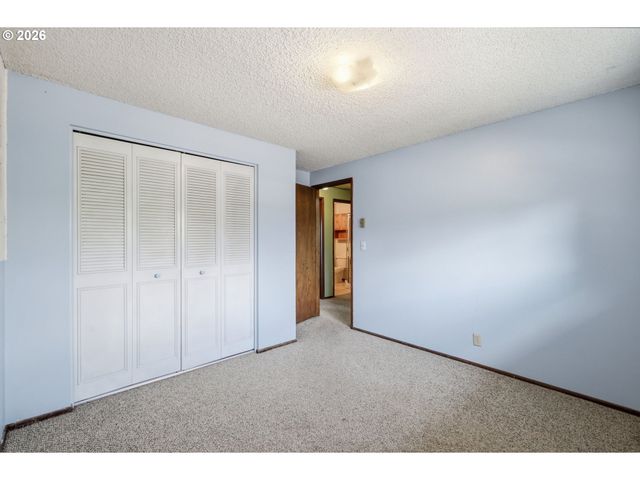 522 65TH St, Springfield, OR 97478