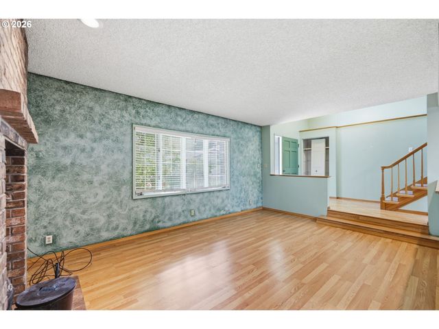 522 65TH St, Springfield, OR 97478