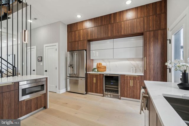 1440 S FRONT ST, Philadelphia, PA 19147