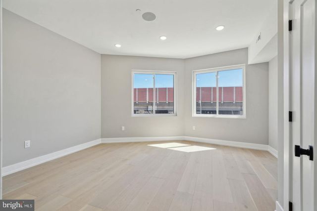 1440 S FRONT ST, Philadelphia, PA 19147