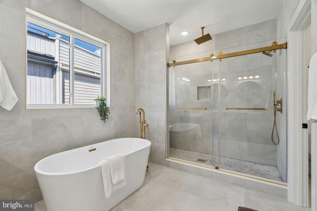 1440 S FRONT ST, Philadelphia, PA 19147