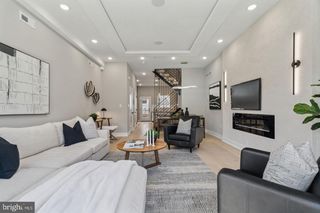 1440 S FRONT ST, Philadelphia, PA 19147