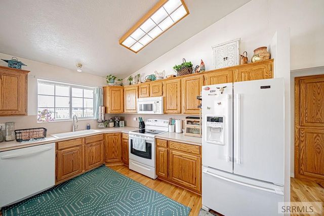 24 W 100 N, Blackfoot, ID 83221