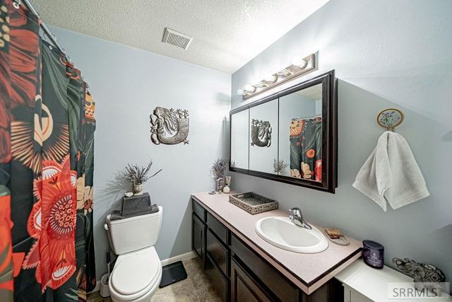 24 W 100 N, Blackfoot, ID 83221