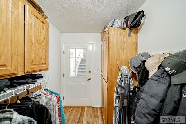 24 W 100 N, Blackfoot, ID 83221