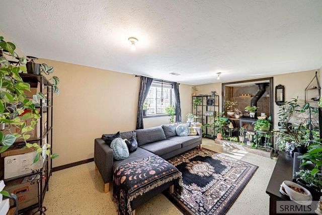 24 W 100 N, Blackfoot, ID 83221