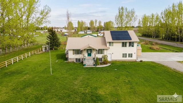 24 W 100 N, Blackfoot, ID 83221