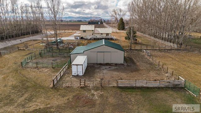 24 W 100 N, Blackfoot, ID 83221