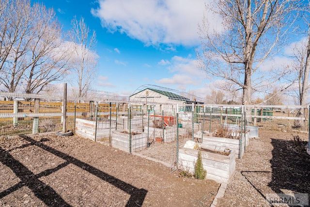 24 W 100 N, Blackfoot, ID 83221