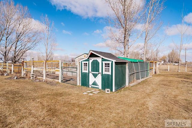 24 W 100 N, Blackfoot, ID 83221