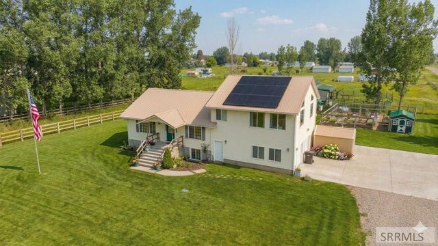 24 W 100 N, Blackfoot, ID 83221