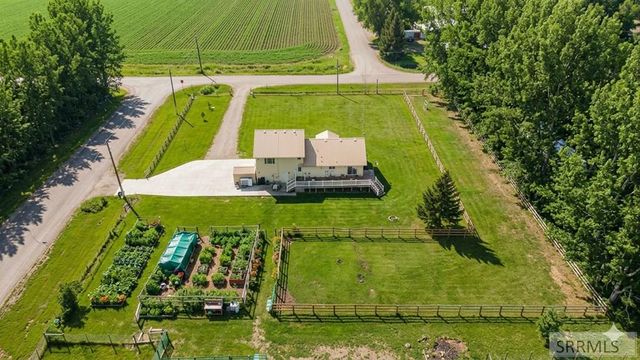 24 W 100 N, Blackfoot, ID 83221