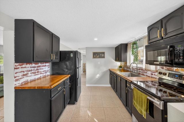 7286 ABERDEEN COURT, Weeki Wachee, FL 34607