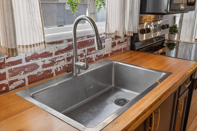 7286 ABERDEEN COURT, Weeki Wachee, FL 34607