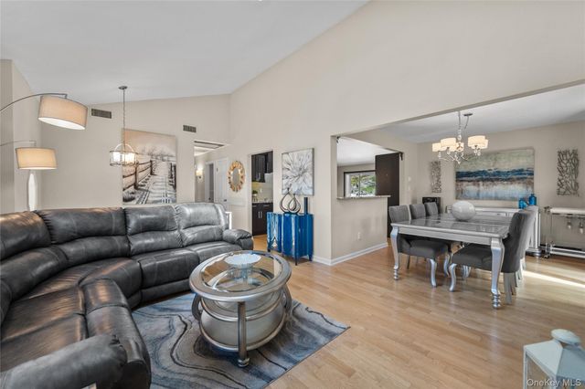 16 Birch Drive, Mahopac, NY 10541