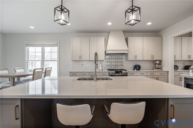 12400 N Crossing Dr, Manakin Sabot, VA 23103