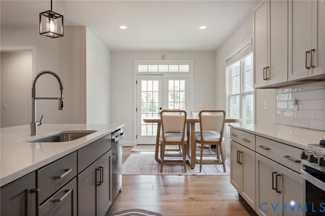 12400 N Crossing Dr, Manakin Sabot, VA 23103