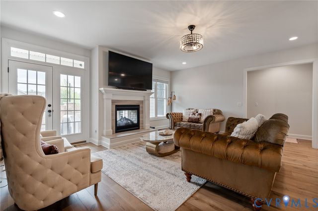 12400 N Crossing Dr, Manakin Sabot, VA 23103