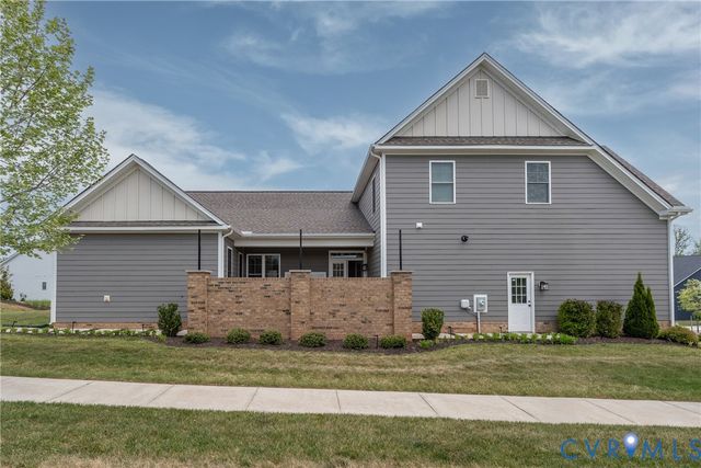 12400 N Crossing Dr, Manakin Sabot, VA 23103