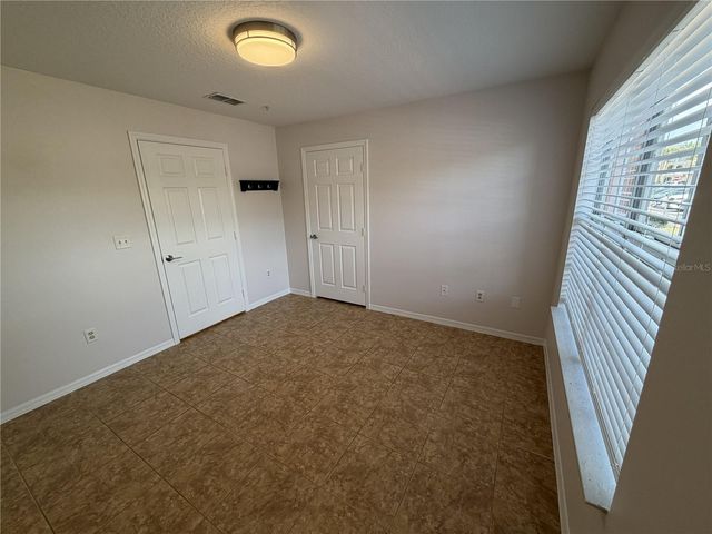 1929 SUMMER CLUB DRIVE 105, Oviedo, FL 32765
