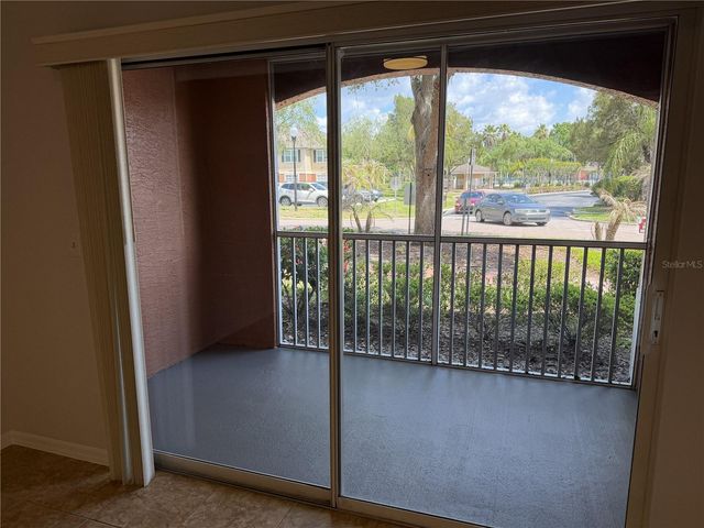 1929 SUMMER CLUB DRIVE 105, Oviedo, FL 32765