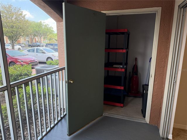 1929 SUMMER CLUB DRIVE 105, Oviedo, FL 32765