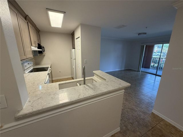 1929 SUMMER CLUB DRIVE 105, Oviedo, FL 32765