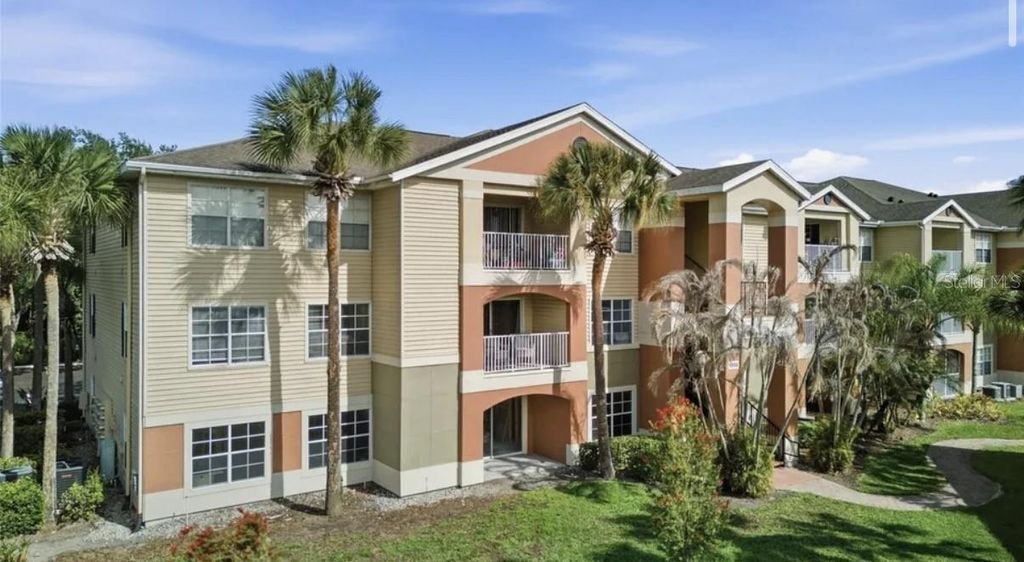 1929 SUMMER CLUB DRIVE 105, Oviedo, FL 32765