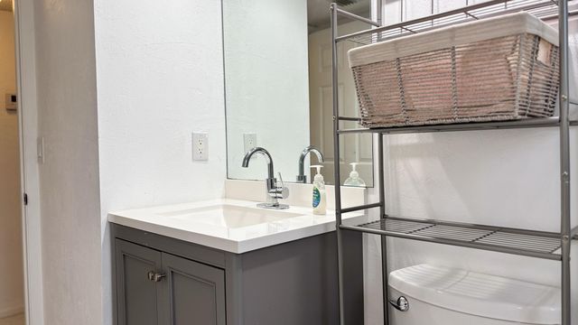 5130 Las Verdes Circle, Delray Beach, FL 33484