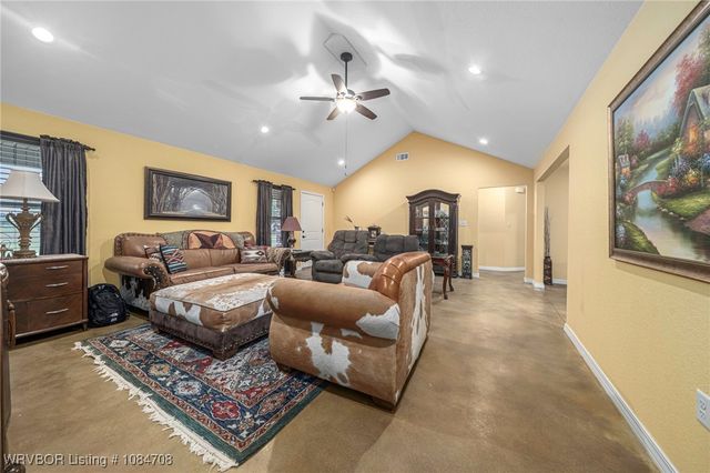 22680 Smith Loop, Cameron, OK 74932