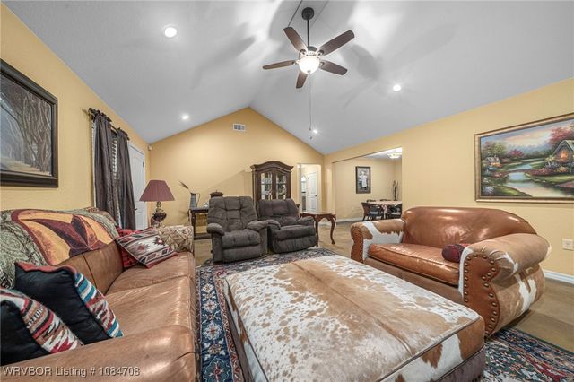 22680 Smith Loop, Cameron, OK 74932