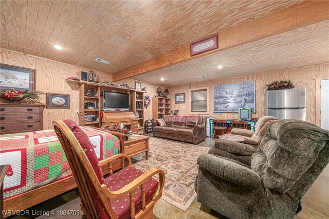 22680 Smith Loop, Cameron, OK 74932