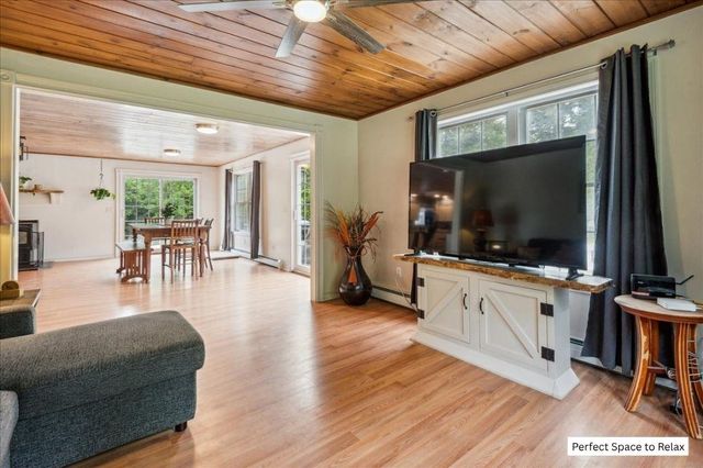 201 Mockingbird Way, Franklin, VT 05457