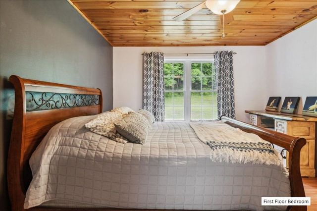 201 Mockingbird Way, Franklin, VT 05457