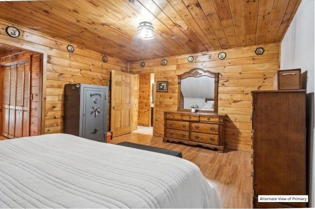 201 Mockingbird Way, Franklin, VT 05457