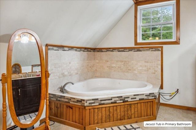 201 Mockingbird Way, Franklin, VT 05457