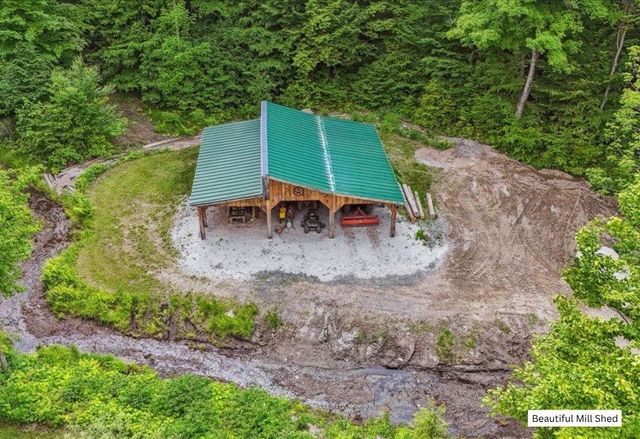 201 Mockingbird Way, Franklin, VT 05457