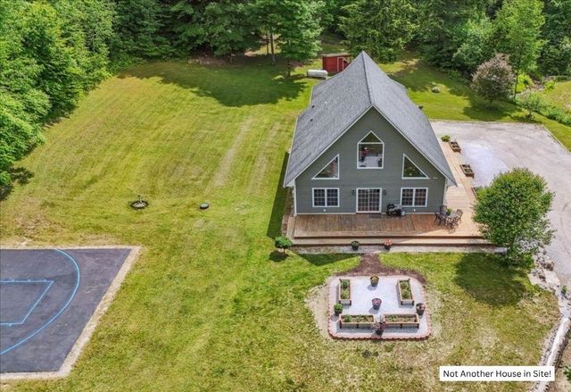 201 Mockingbird Way, Franklin, VT 05457
