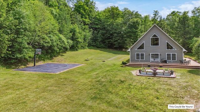 201 Mockingbird Way, Franklin, VT 05457