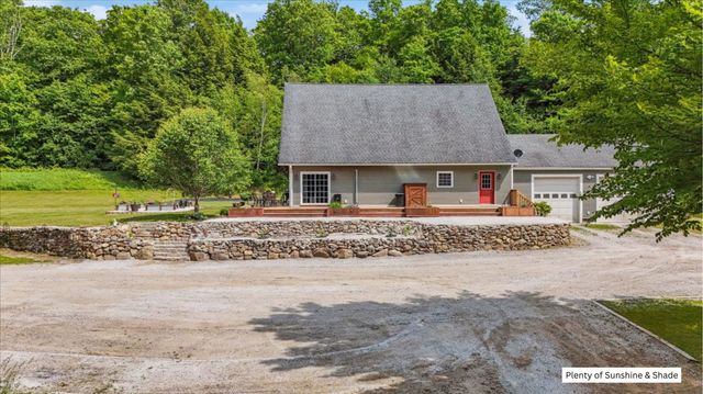 201 Mockingbird Way, Franklin, VT 05457