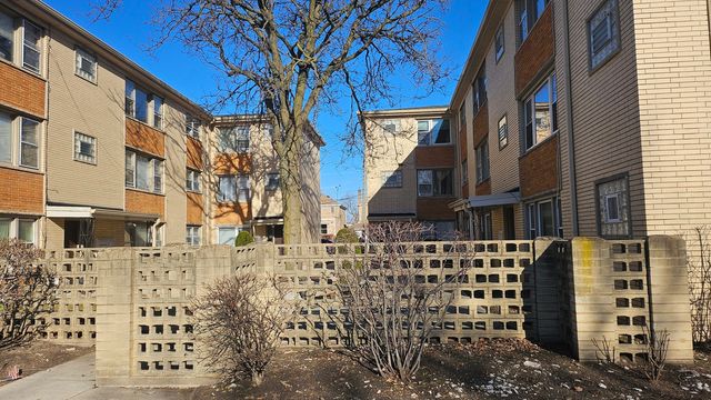 3515 S Harlem Avenue 1B, Berwyn, IL 60402