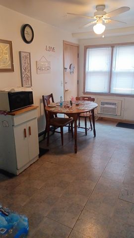 3515 S Harlem Avenue 1B, Berwyn, IL 60402