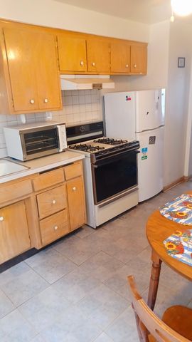 3515 S Harlem Avenue 1B, Berwyn, IL 60402